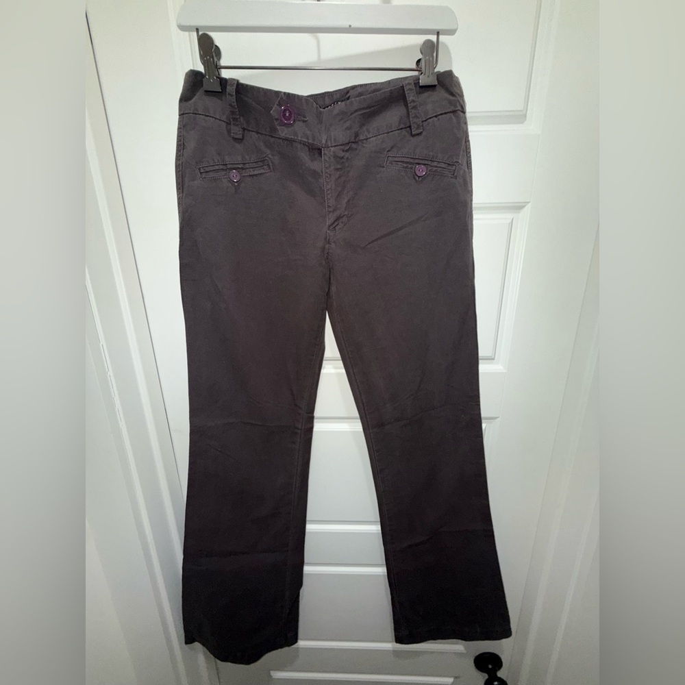Sanctuary. Cotton Bootcut Chinos. Faded Plum. Size 4.